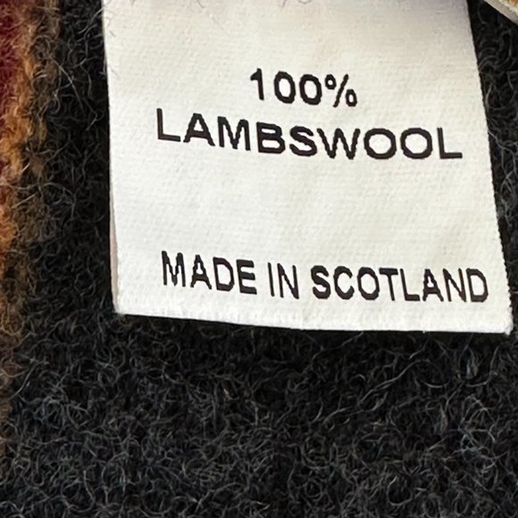 Harry Potter Gryffindor™ XS Youth Lambswool Sweater Uniform Made in Scotland EUC - Picture 5 of 14